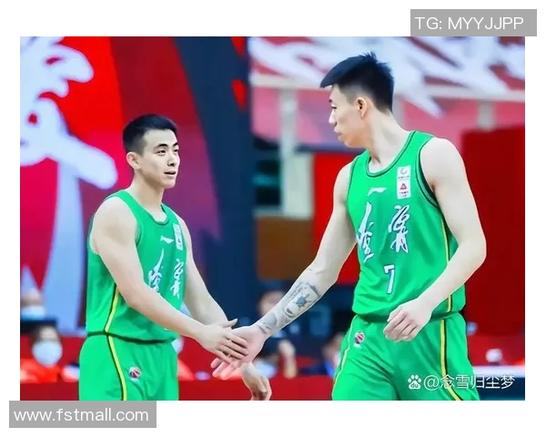 赵继伟再次发挥关键作用，助球队逆转战绩向前迈进